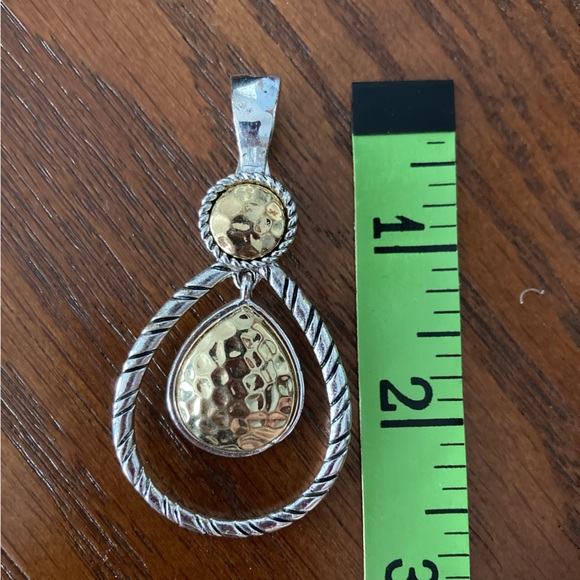 💕 3/$20 EUC Gold and Silver Tone Teardrop Pendant/Enhancer - Picture 4 of 4